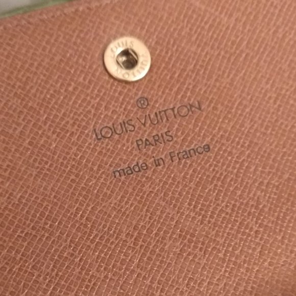 Louis Vuitton Monogram International Wallet - Picture 11 of 14